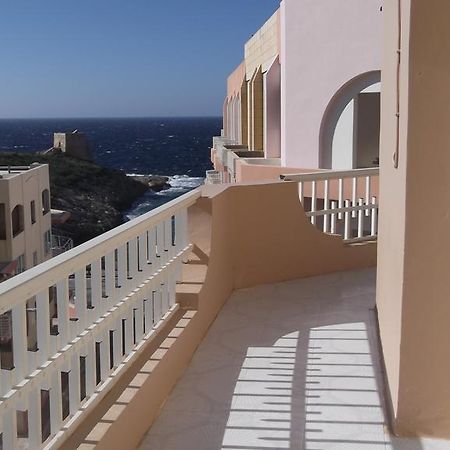 Hideaway Flats Apartment Xlendi Bilik gambar